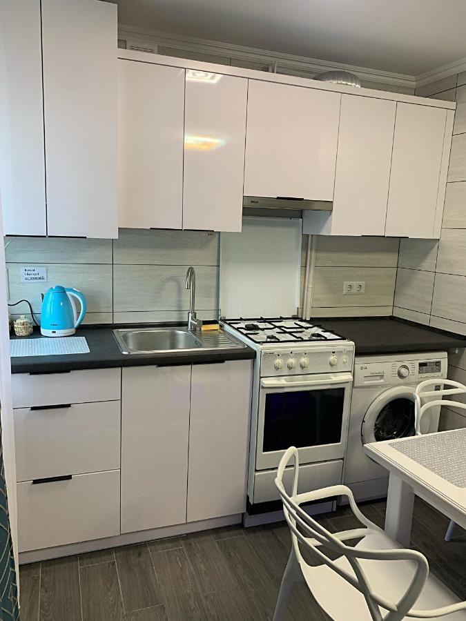 Зручні Апартаменти Подобово! Центр. Руська. 3 Кімн. Ternopil Extérieur photo